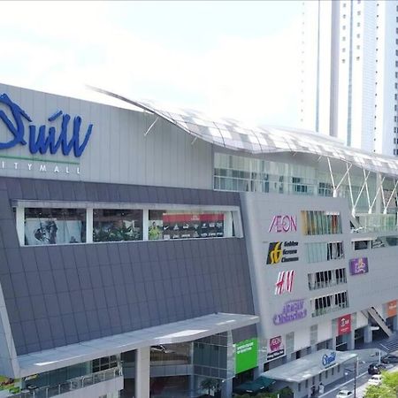 Ferienwohnung #16 M101 Dang Wangi Klcc View Pool By Livin Kuala Lumpur Exterior foto